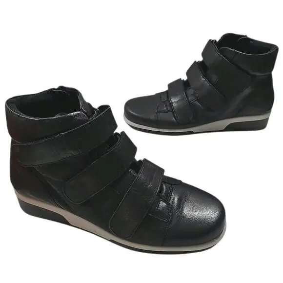 Aerosoles ~Woman Size 9M~ Black Leather Ankle Boots NEW!